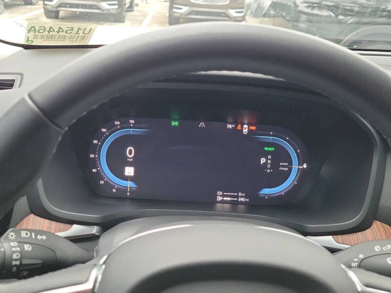 2024 Volvo S60 Recharge T8 Plus Dark Theme