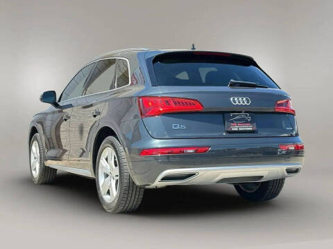 2019 Audi Q5 quattro Premium 45 TFSI