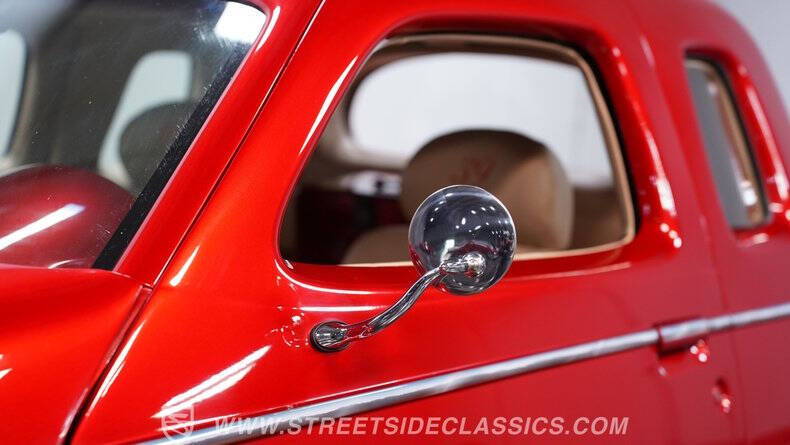 1939 Studebaker Coupe Express