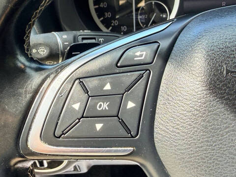 2017 Infiniti QX30 Premium