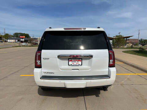 2017 GMC Yukon Denali