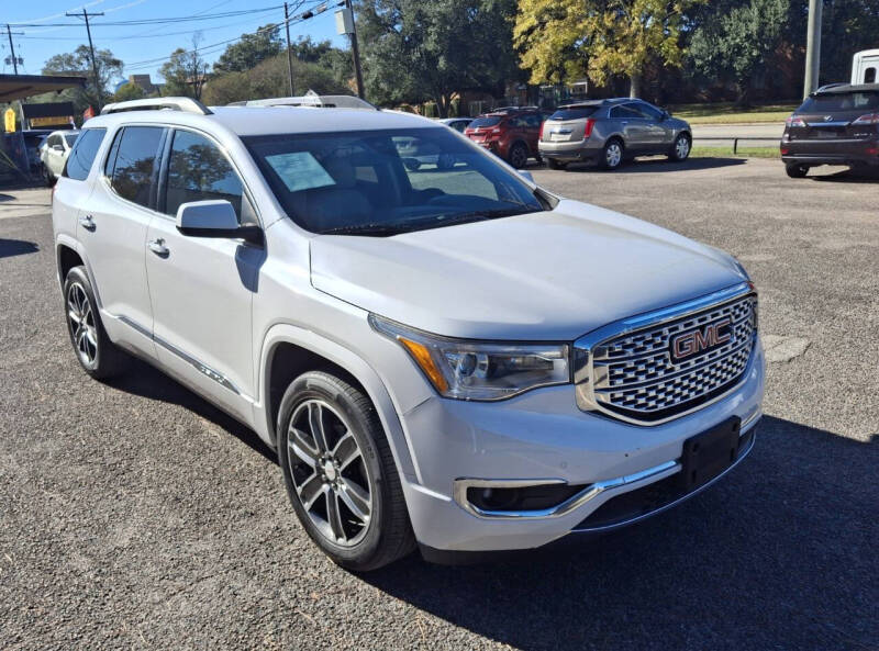 2017 GMC Acadia Denali