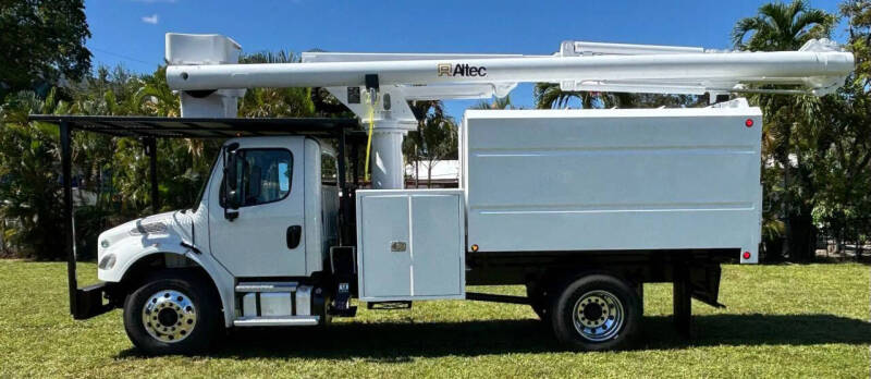 2015 Freightliner M2 106