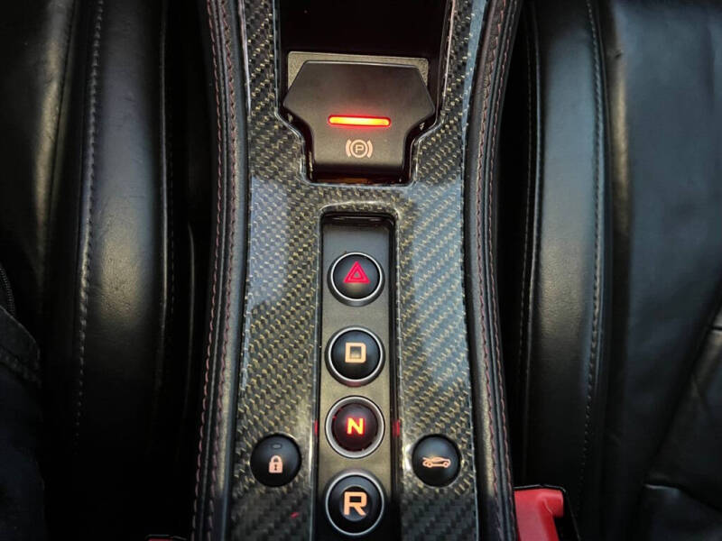 2012 McLaren MP4-12C