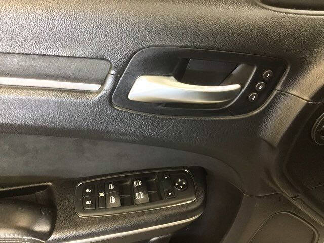 2012 Chrysler 300 SRT8