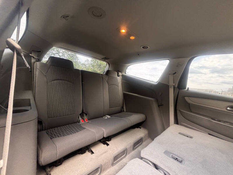 2016 Chevrolet Traverse LS
