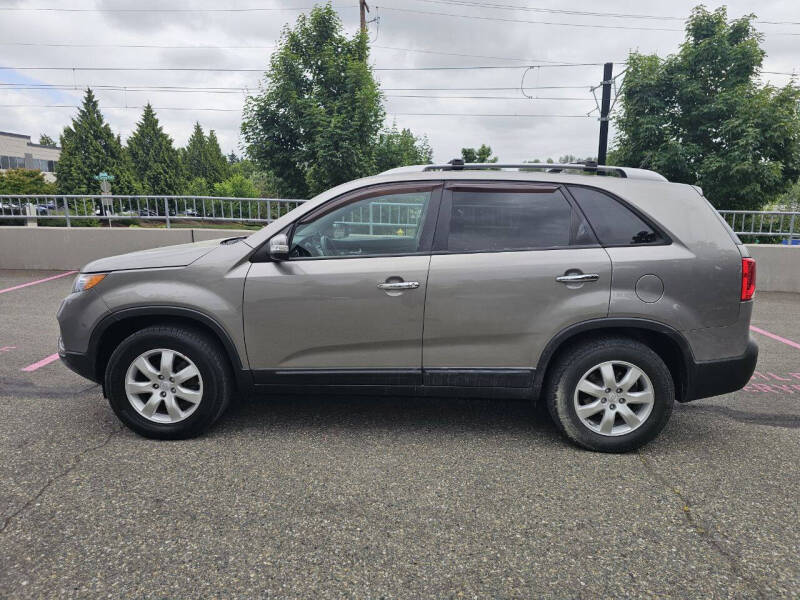 2011 Kia Sorento LX