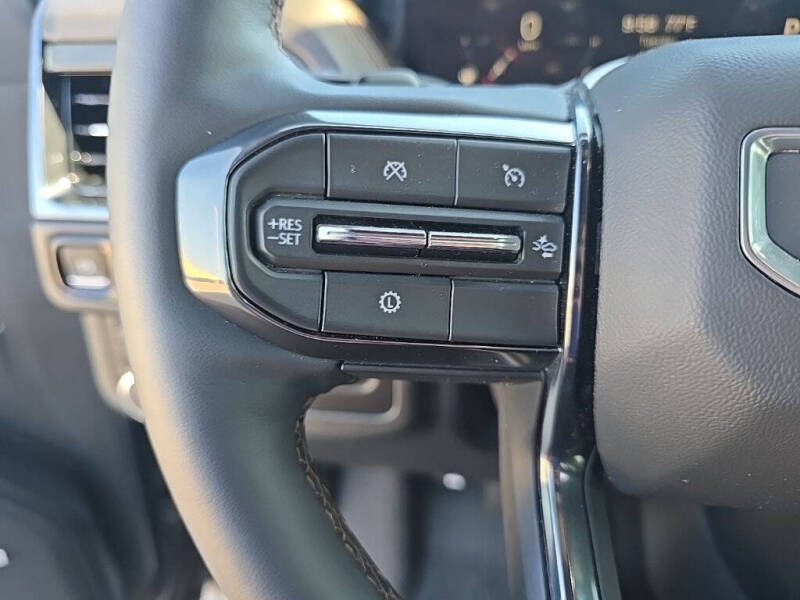 2025 GMC Yukon AT4