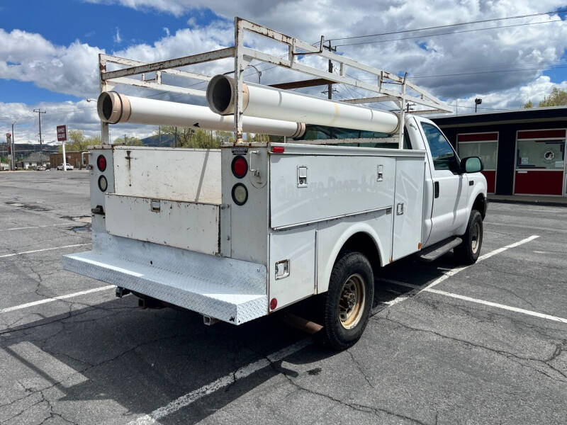 2003 Ford F-250 Super Duty XL photo 9