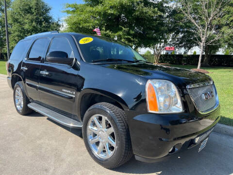 2007 GMC Yukon for sale at UNITED AUTO WHOLESALERS LLC in Portsmouth VA
