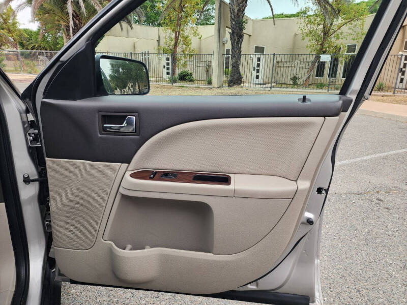 2008 Ford Taurus SEL