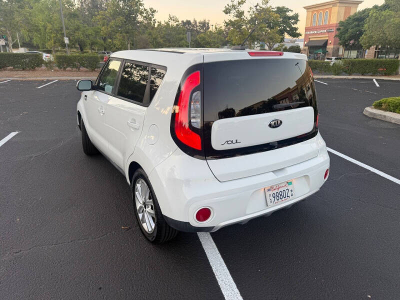 2018 Kia Soul +