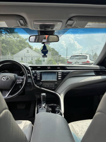 2019 Toyota Camry SE