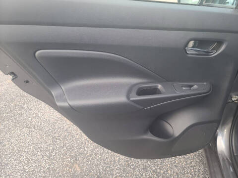 2024 Nissan Versa SV