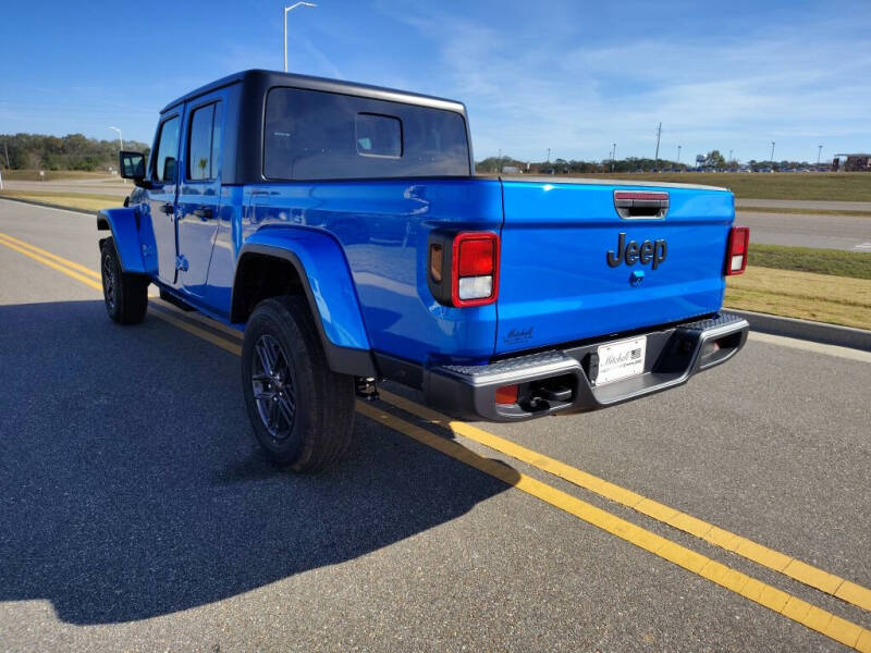 2026 Jeep Gladiator Sport S