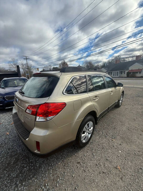 2010 Subaru Outback 2.5i