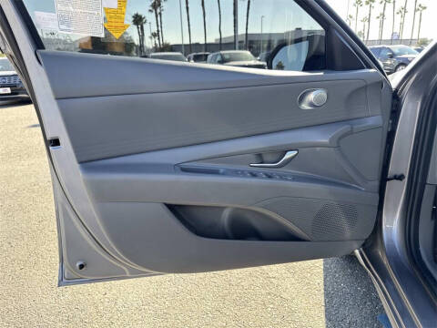 2024 Hyundai Elantra Hybrid Blue