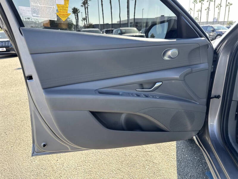 2024 Hyundai Elantra Hybrid Blue