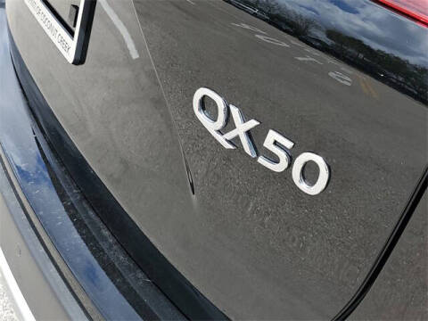 2025 Infiniti QX50 Luxe