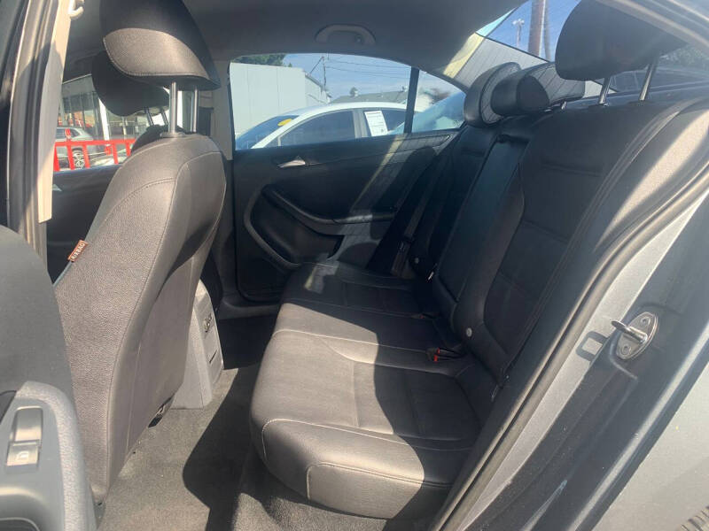 2011 Volkswagen Jetta SE PZEV