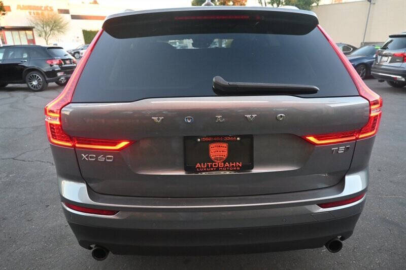 2020 Volvo XC60 T5 Momentum