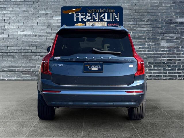 2024 Volvo XC90 Recharge T8 Core Bright Theme