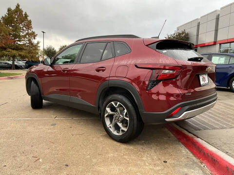 2025 Chevrolet Trax LT