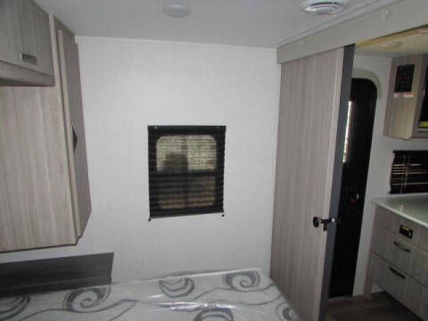 2025 KEYSTONE P 284QB