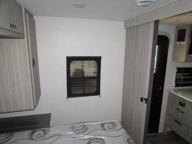 2025 KEYSTONE P 284QB