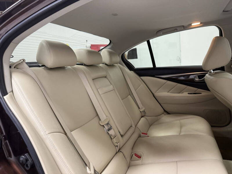 2018 Infiniti Q50 3.0T Luxe