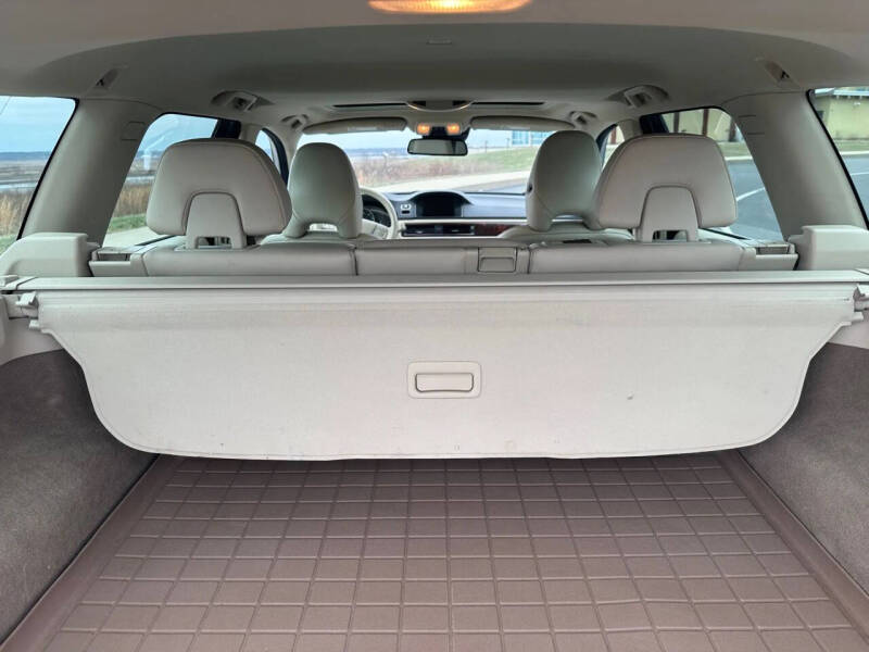 2015 Volvo XC70 T6 Premier Plus