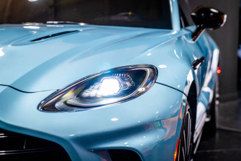 2023 Aston Martin DBX 707