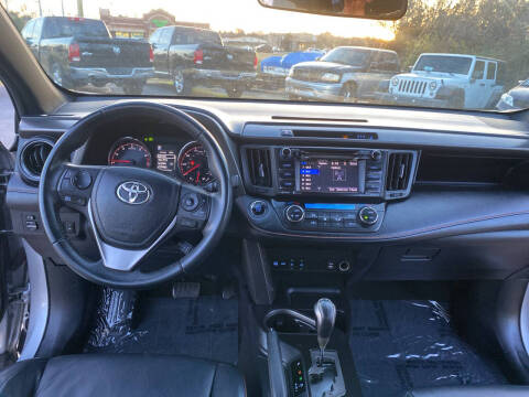 2017 Toyota RAV4 SE