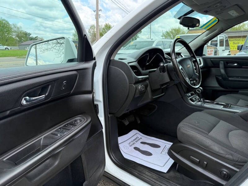 2017 Chevrolet Traverse LT