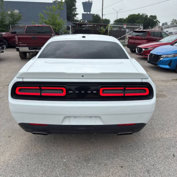 2019 Dodge Challenger SXT