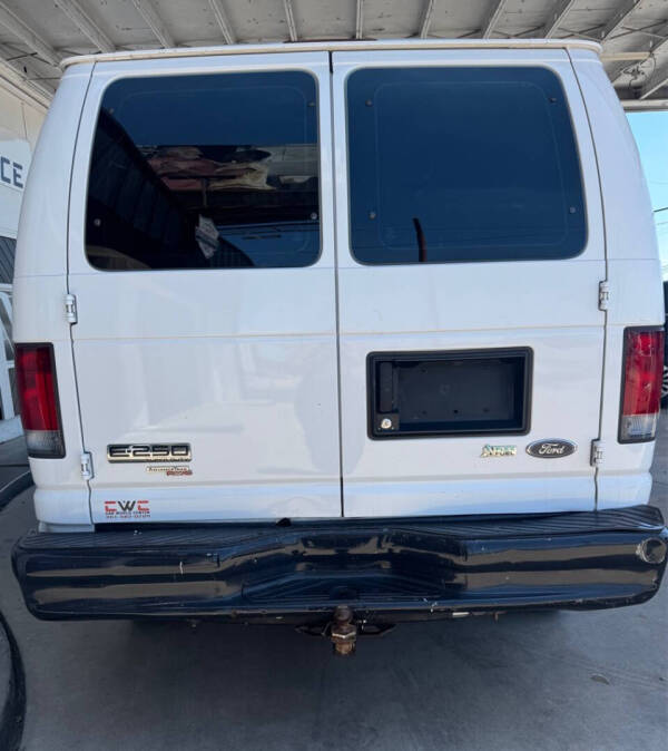 2013 Ford E-Series E-250