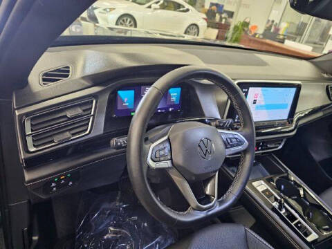 2024 Volkswagen Atlas Cross Sport SE 4Motion