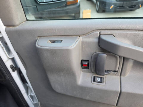 2021 GMC Savana 2500