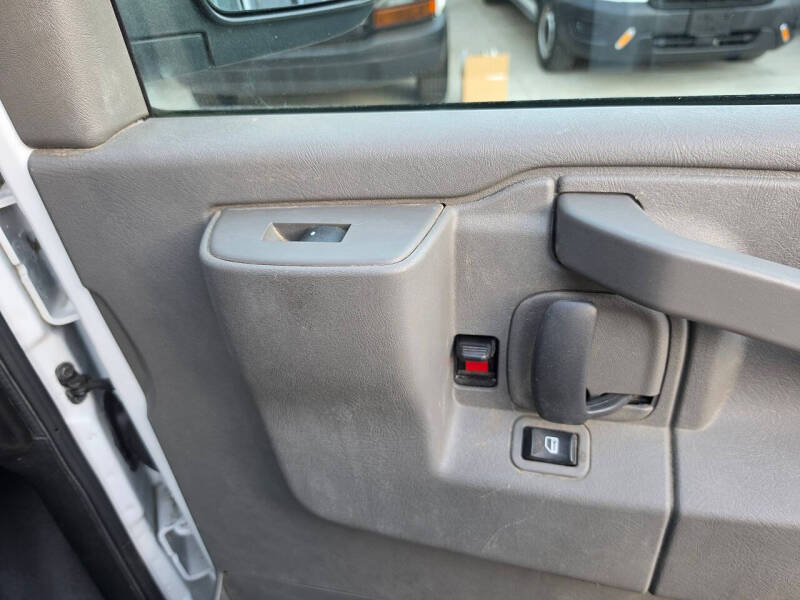2021 GMC Savana 2500