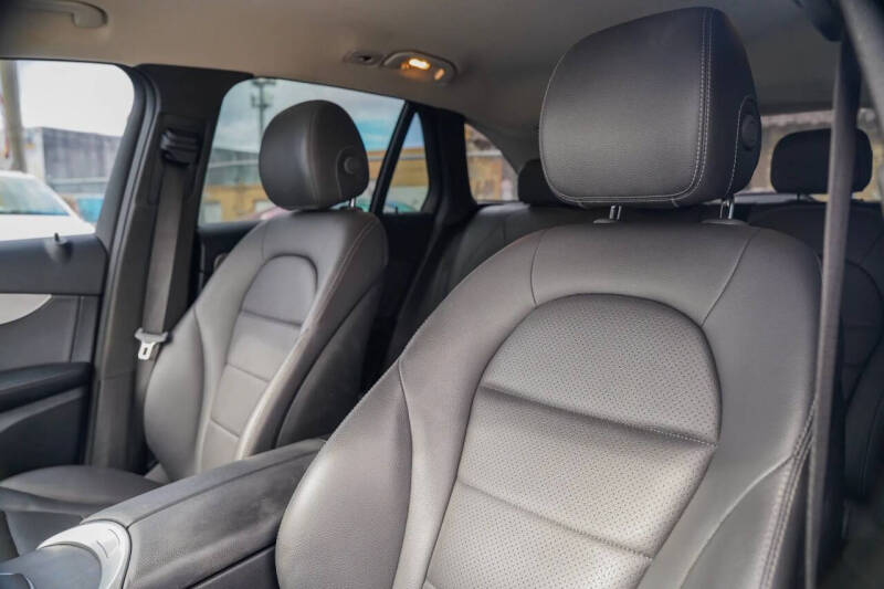 2021 Mercedes-Benz GLC GLC 300