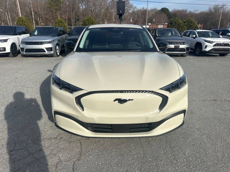 2025 Ford Mustang Mach-E Select