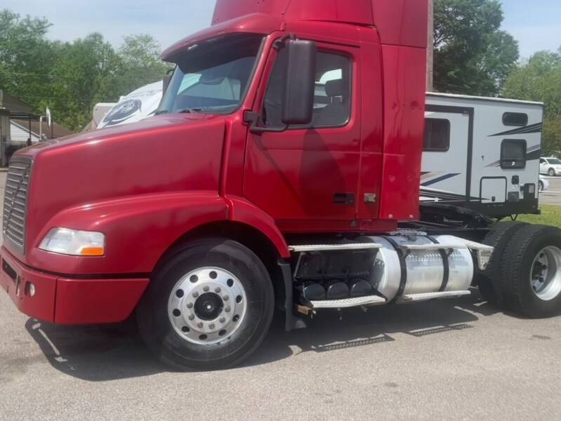 2008 Volvo D13  for sale at Tri-State Motors in Southaven MS