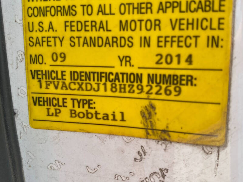 2008 Freightliner M2 106