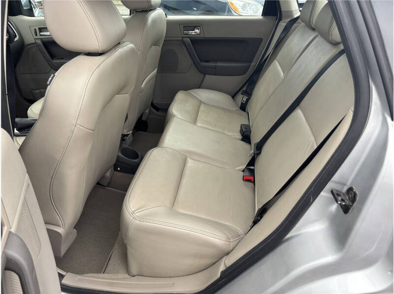 2010 Ford Focus SEL