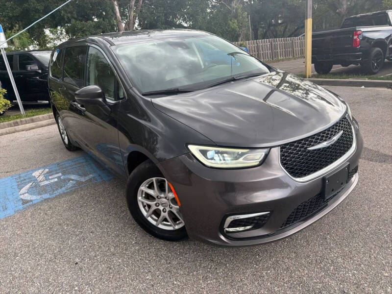 2023 Chrysler Pacifica Touring L