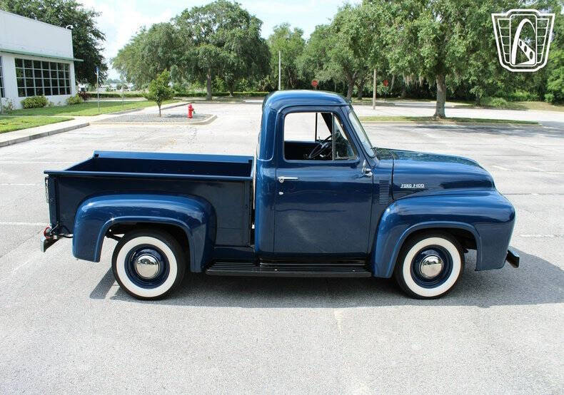 1953 Ford F-100