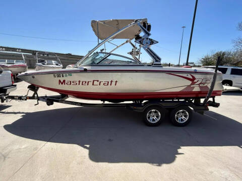 2011 MasterCraft X25 for sale at Kell Auto Sales, Inc - Grace Street in Wichita Falls TX