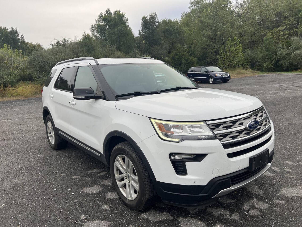 2018-ford-explorer-xlt-awd-4dr-suv.jpg