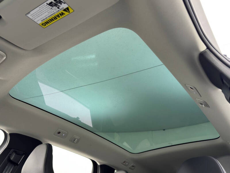 2025 Volvo EX90 Twin Plus 7P