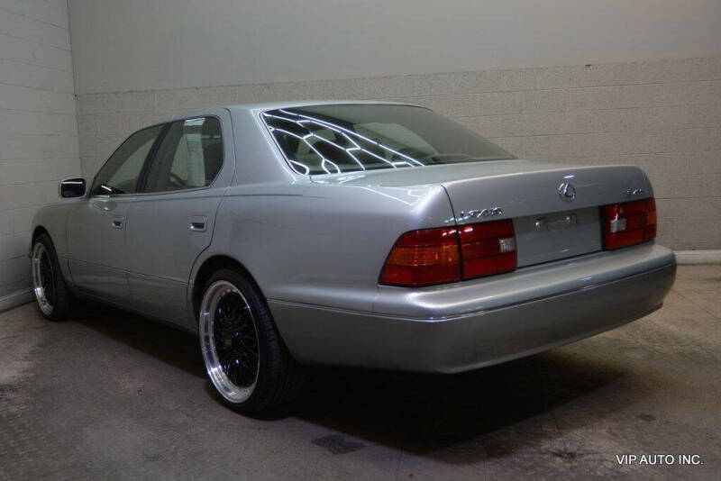 1998 Lexus LS 400